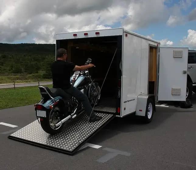 enclosed car transport services