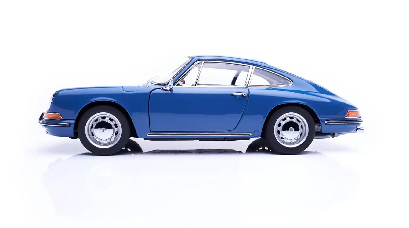 luxury car transportation